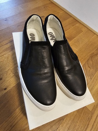 Schwarze sneaker schuhe slip - sneaker,